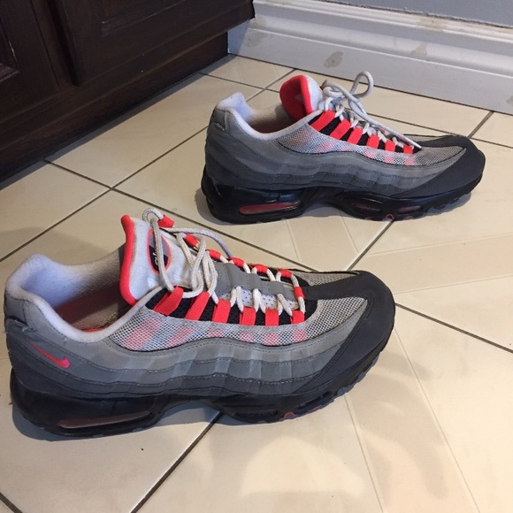 Air Max 95 Solar red - Picture 3 of 4